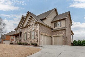 4537 Grandview Pkwy in Flowery Branch, GA - Foto de edificio - Building Photo