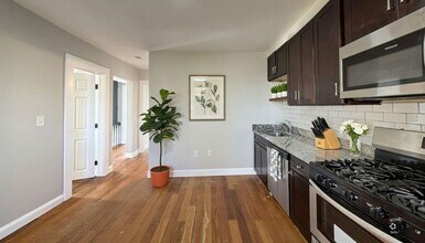 324 Princeton St in Boston, MA - Building Photo - Building Photo