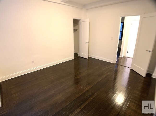 WEST 55 STREET in New York, NY - Building Photo - Building Photo