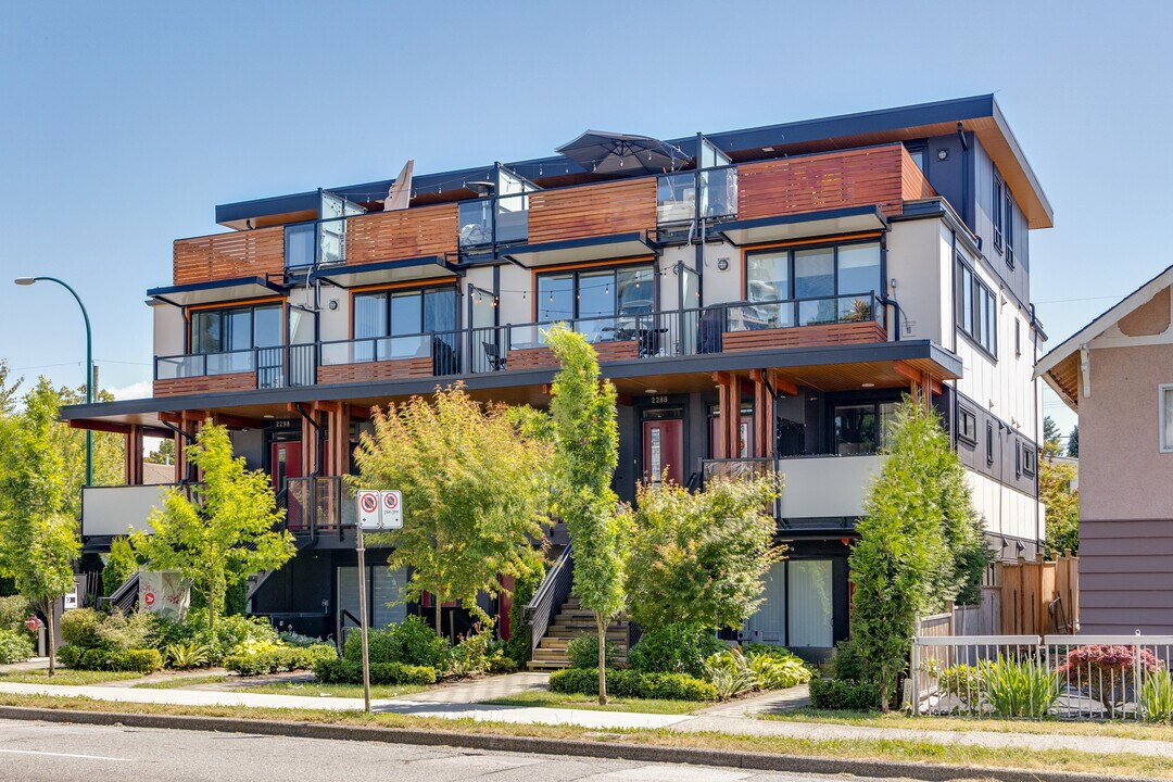 Vancouver Urbansquare in Vancouver, BC - Building Photo