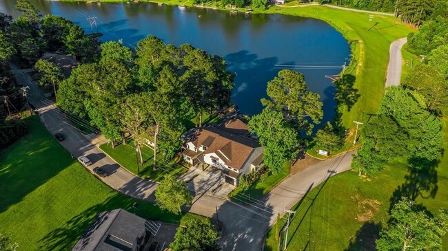 Entrance Drive Apartments