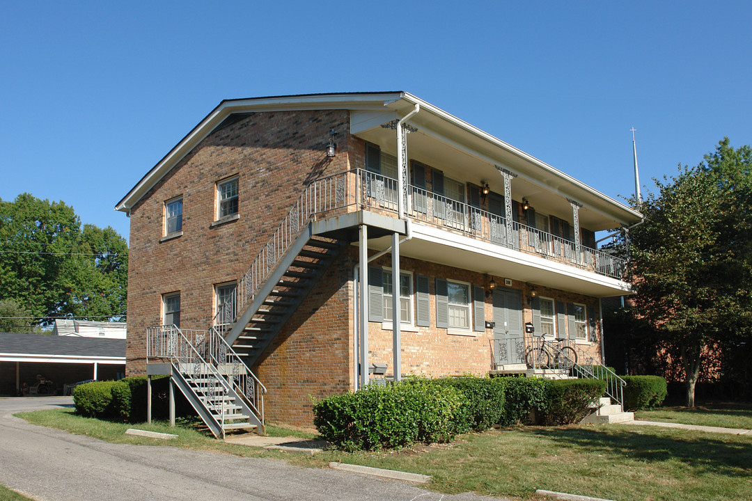 300 Duke Rd in Lexington, KY - Building Photo