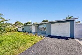 2132 SW 13th St in Delray Beach, FL - Building Photo - Building Photo