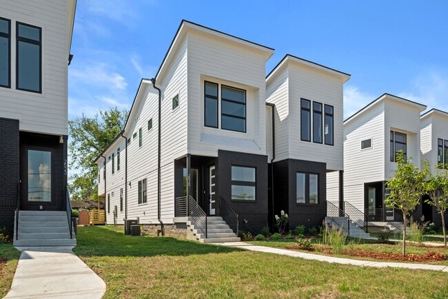 property at 2521 W Heiman St