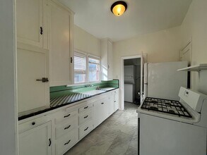 1861 Kelton Ave in Los Angeles, CA - Building Photo - Building Photo