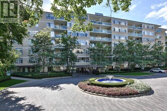 1-301 Benvenuto Pl in Toronto, ON - Building Photo - Building Photo