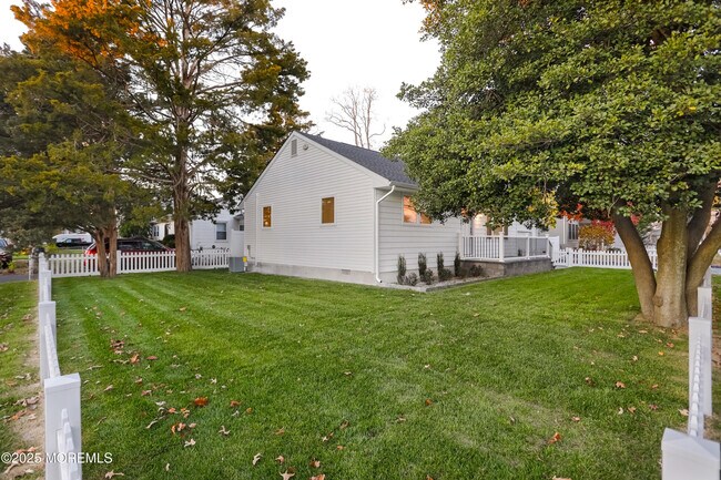 2401 Mallow St in Point Pleasant, NJ - Building Photo - Building Photo