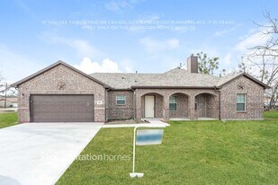 405 E Aimee St in Forney, TX - Building Photo