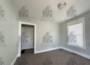 915-915 Pierce Ave in Lancaster, OH - Building Photo - Building Photo