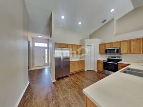 315 Colony Ct in Kissimmee, FL - Building Photo - Building Photo