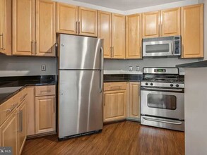 1201 E West Hwy, Unit 330 in Silver Spring, MD - Building Photo - Building Photo