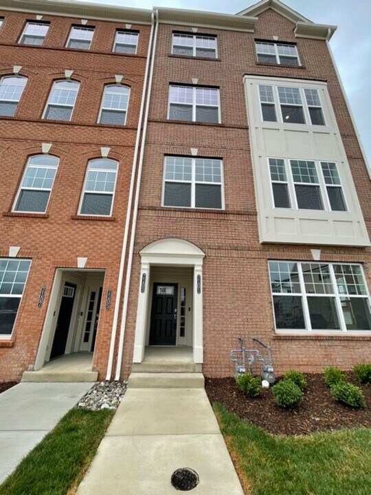 7103 Delegate Pl in Frederick, MD - Building Photo