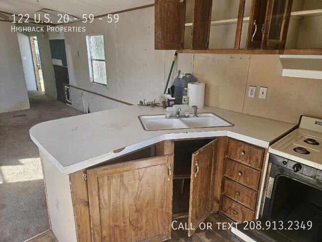 122 US-20 in Thermopolis, WY - Building Photo - Building Photo