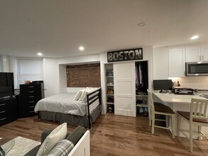 144 Commonwealth Ave, Unit 9 in Boston, MA - Building Photo - Building Photo