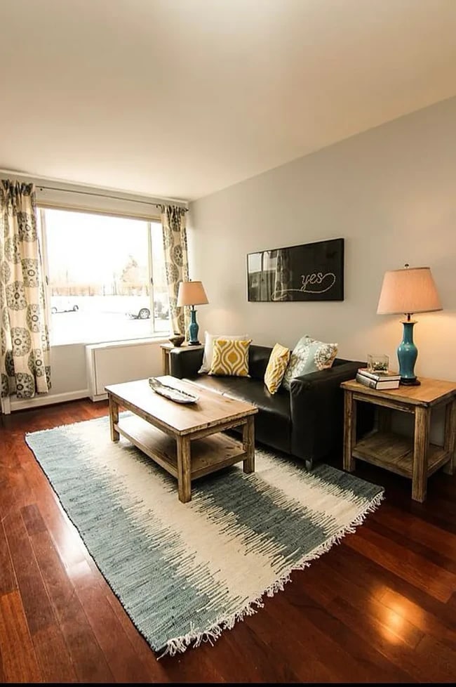 4501 Arlington Blvd, Unit 123 in Arlington, VA - Foto de edificio - Building Photo