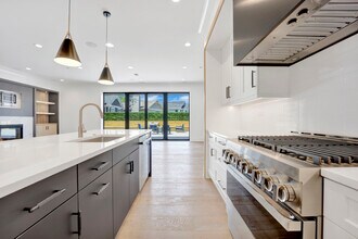 4920 N Lincoln Ave in Chicago, IL - Building Photo - Building Photo