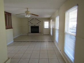 608 Palmetto St in Hinesville, GA - Building Photo - Building Photo