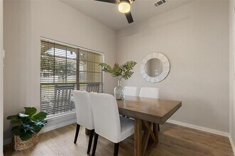 5012 Garber Ln in Fort Worth, TX - Building Photo - Building Photo