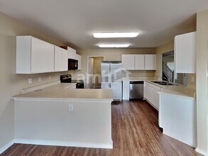 11004 Monahan Park in San Antonio, TX - Building Photo - Building Photo
