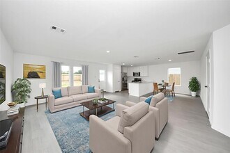 13338 Rayhill Dr in Conroe, TX - Foto de edificio - Building Photo