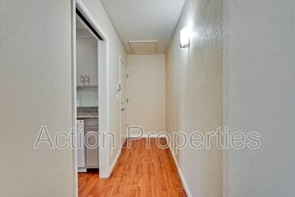 255 S Rengstorff Ave in Mountain View, CA - Building Photo - Building Photo