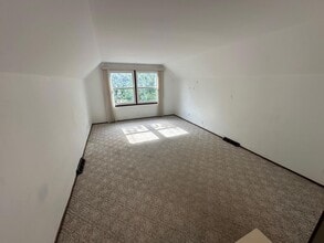 5270 S 26th St in Milwaukee, WI - Building Photo - Building Photo