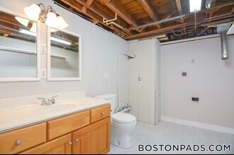 122 Burgess Ave in Westwood, MA - Building Photo - Building Photo