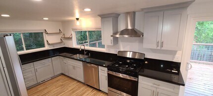 7691 Bodega Ave in Sebastopol, CA - Building Photo - Building Photo