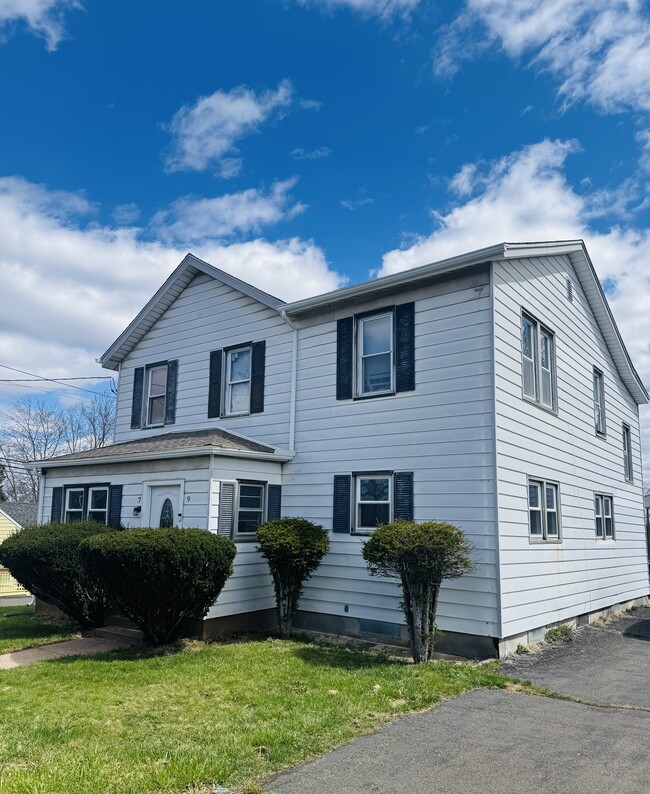 7 Mona Ave, Unit 7, Unit 7