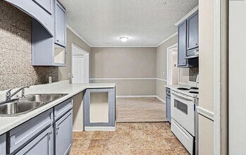 4460 Marjorie Rd SW in Snellville, GA - Building Photo - Building Photo