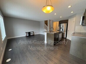 636-642 42 Ave NW in Edmonton, AB - Building Photo - Building Photo