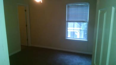 2738 W Tharpe St in Tallahassee, FL - Building Photo - Building Photo