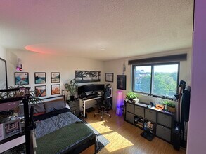 2353 Massachusetts Ave, Unit 61 in Cambridge, MA - Building Photo - Building Photo