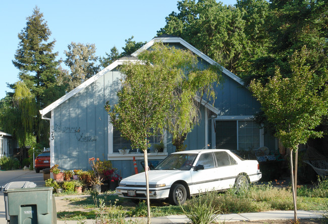 73-75 E 1st St in Morgan Hill, CA - Building Photo - Building Photo