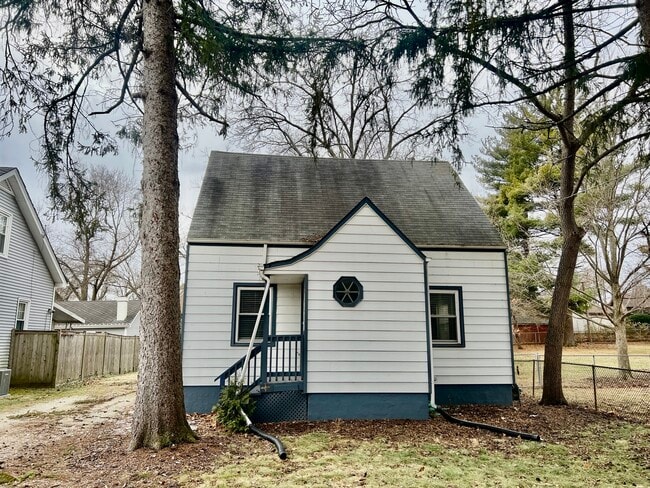 property at 28W791 Batavia Rd