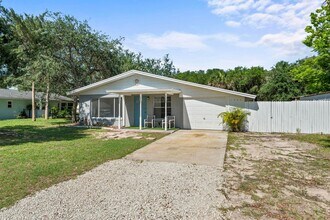 1335 S Flagler Ave in Flagler Beach, FL - Building Photo - Building Photo