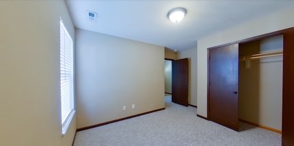 513 Brooklawn Dr in Manhattan, KS - Building Photo - Building Photo