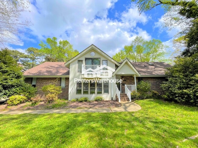 property at 452 Suburban Pkwy