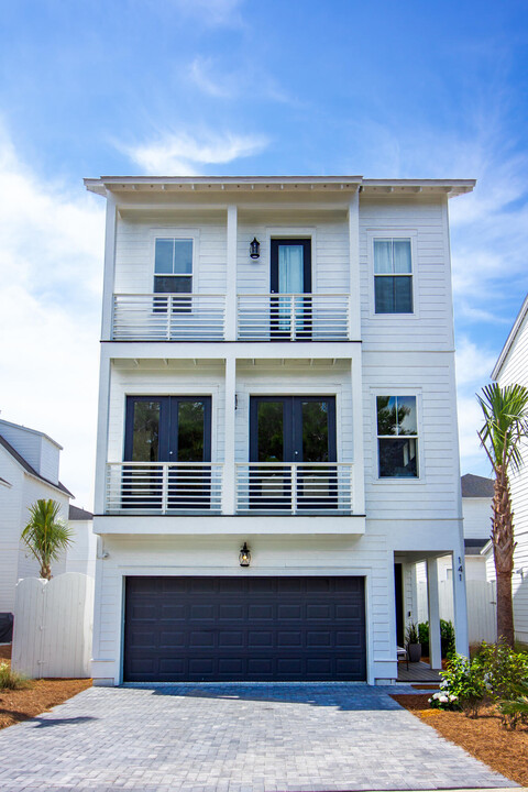 141 Valdare Ln in Inlet Beach, FL - Building Photo