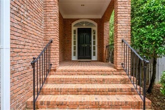 1034 St James Crossing in Atlanta, GA - Building Photo - Building Photo