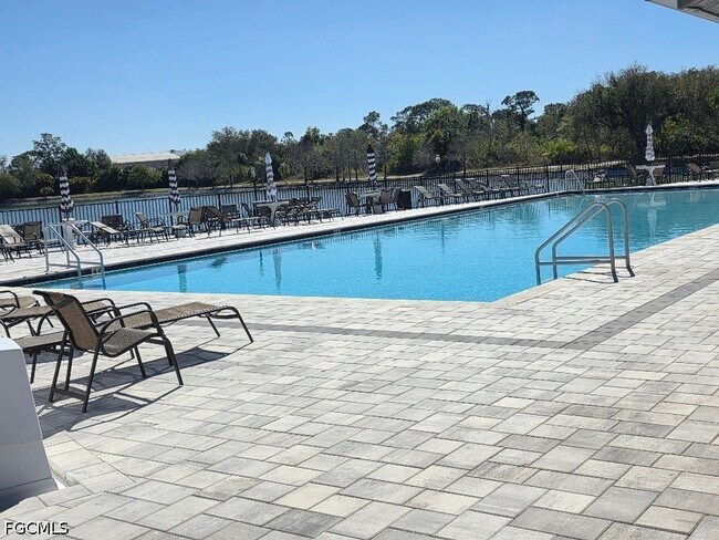 9970 Sailview Ct in Ft. Myers, FL - Building Photo - Building Photo