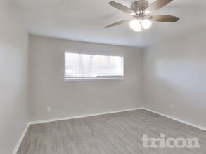 7118 Foxway Ln in Humble, TX - Building Photo - Building Photo