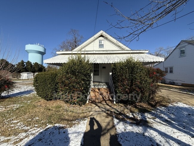 property at 119 Gibson St