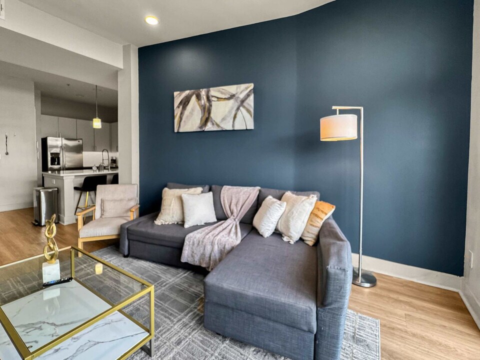 310 N Malcolm X Blvd in Dallas, TX - Building Photo