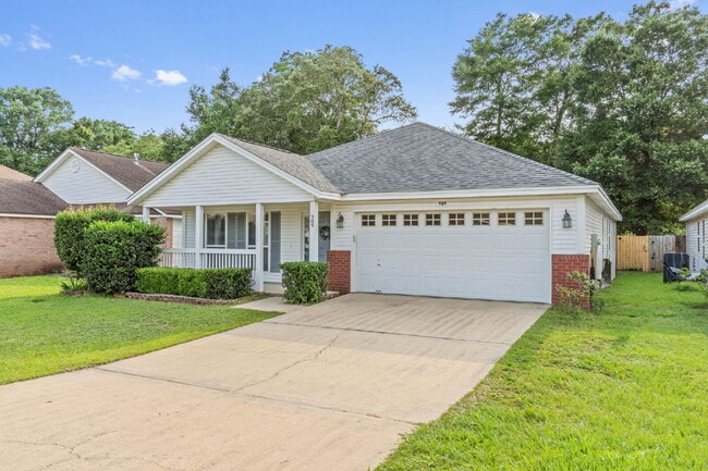 property at 989 Claeven Cir