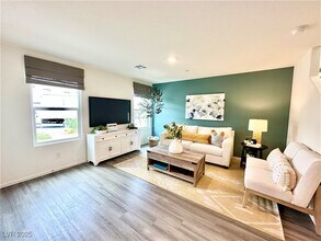 5003 Chapin Mesa Ave in Enterprise, NV - Building Photo - Building Photo