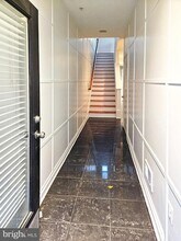 12 S Regester St in Baltimore, MD - Foto de edificio - Building Photo