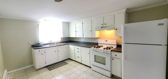263 W 13th St in Elmira Heights, NY - Building Photo - Building Photo
