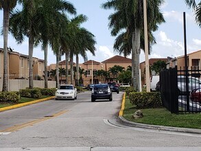 12509 NW 11th Ln in Miami, FL - Building Photo - Building Photo