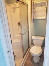529 Monroe St-Unit -5 in Eugene, OR - Building Photo - Building Photo